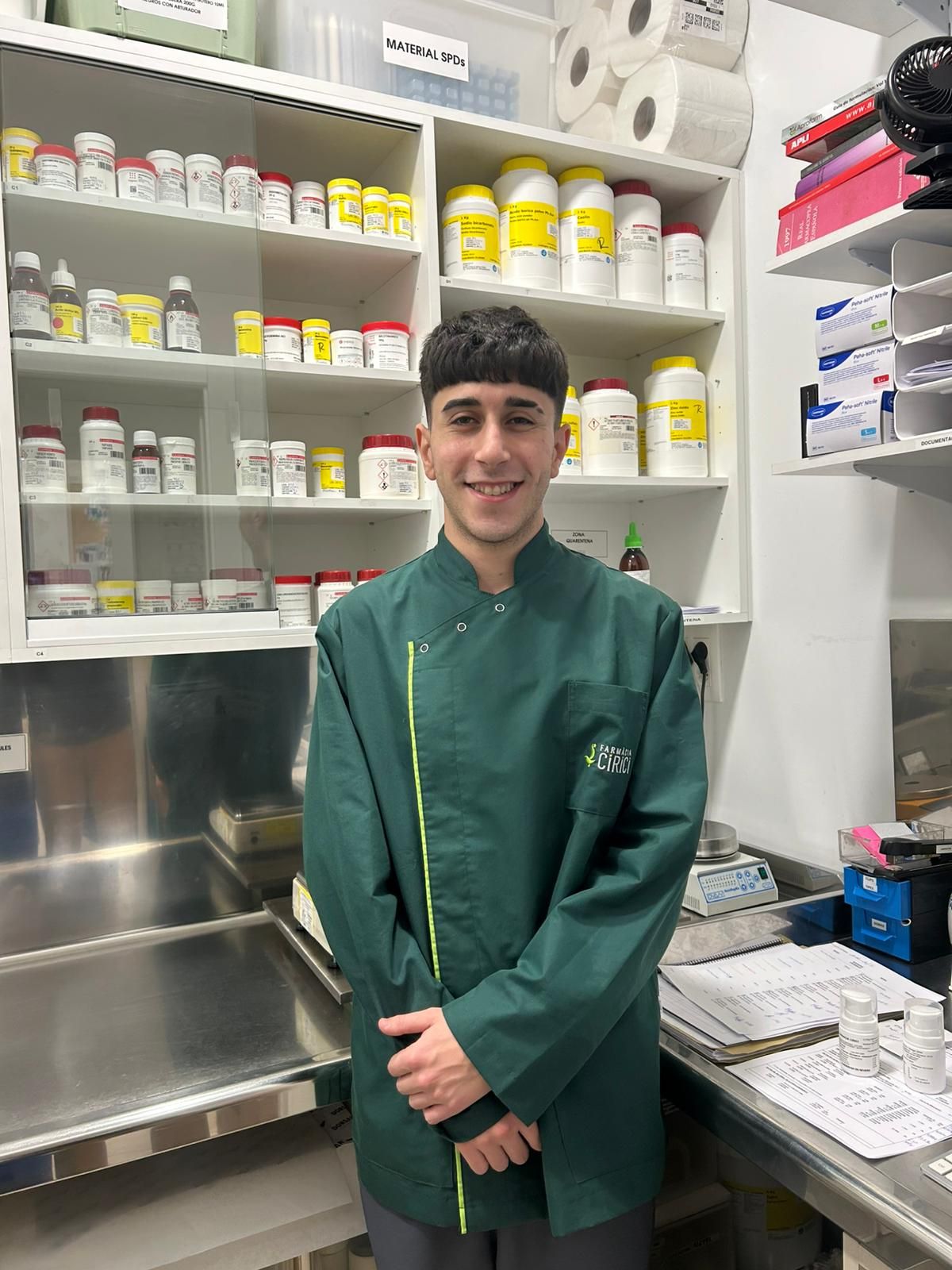 trabajador tecnico de laboratorio