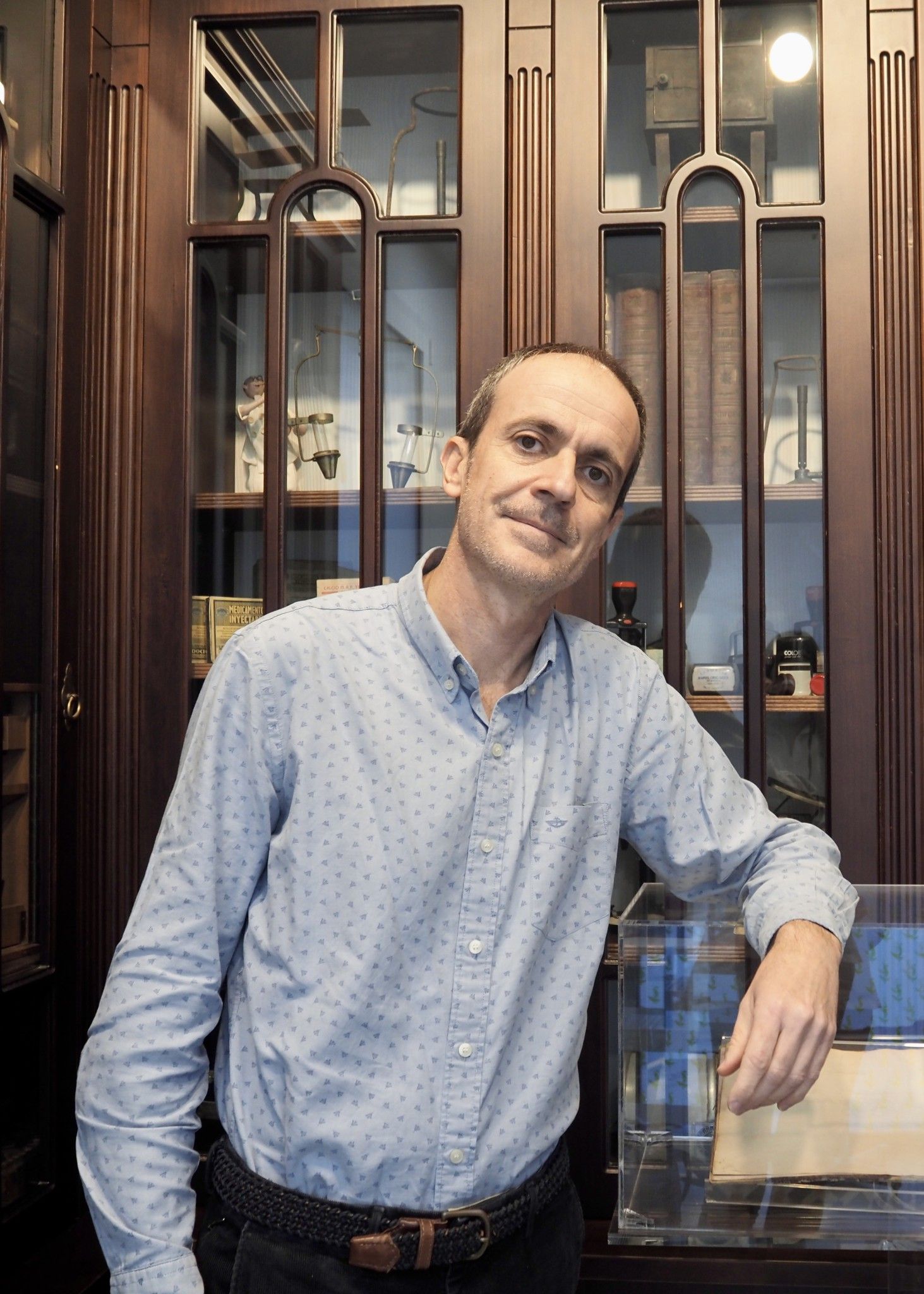 Titular Farmacéutico. Dirección.