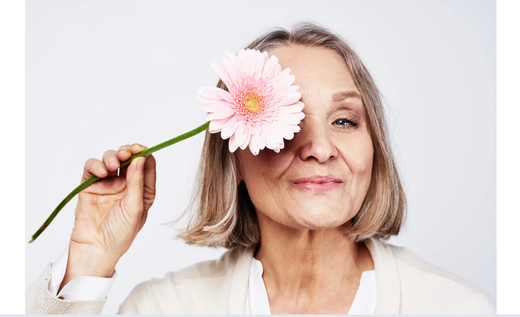 Menopausia: una etapa de cambio que podemos acompañar des de la Farmacia
