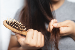 Frena la caída del cabello