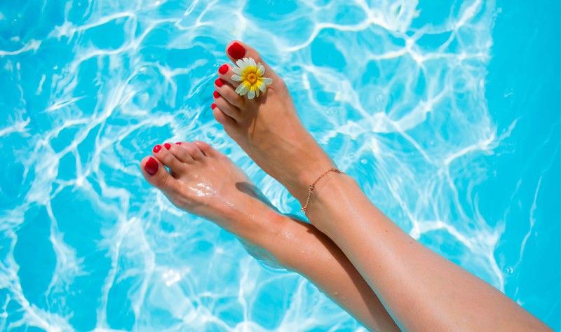 PRESUME DE PIES BONITOS EN VERANO