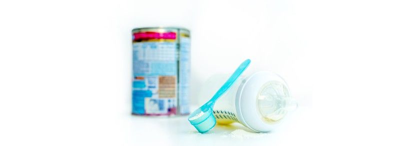 Si decides darle leche de fórmula a tu bebé debes saber que es una opción segura y respetable.