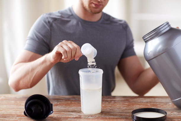 Creatina: beneficios para la salud más allá del rendimiento deportivo