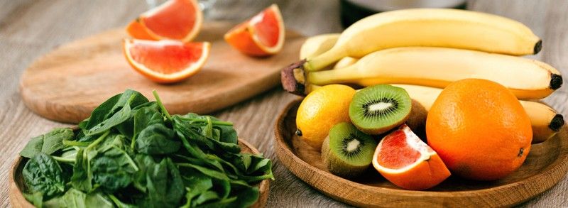 1. Alimentación Rica en Nutrientes: Refuerza tu Sistema Inmunológico desde el Interior