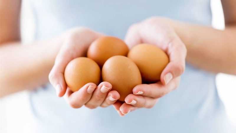 Comer huevos aumenta el colesterol