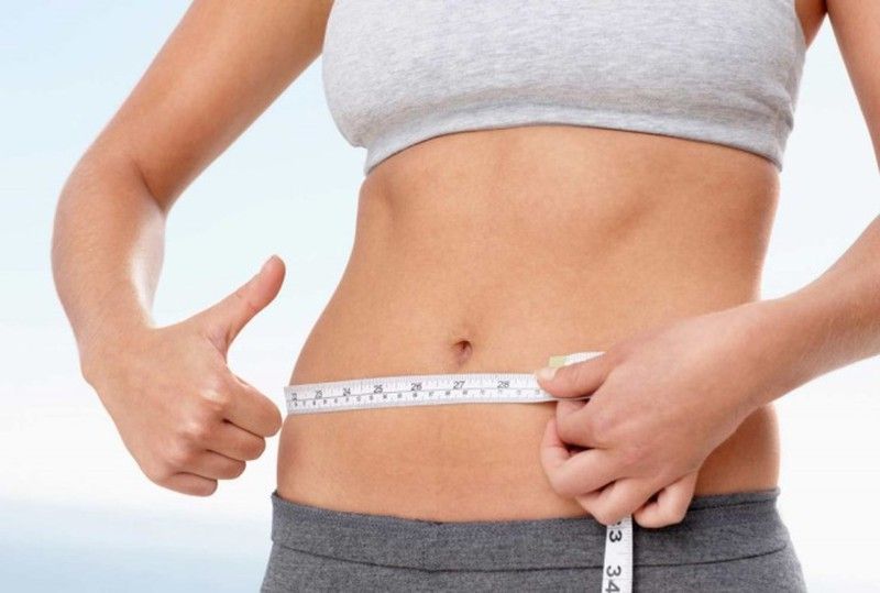 En primer lugar, recordarte que la digestión empieza por la boca, así que hay que masticar correctamente