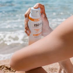 Isdin Transparent Spray Wet Skin Fotoprotector SPF 30 250 ml